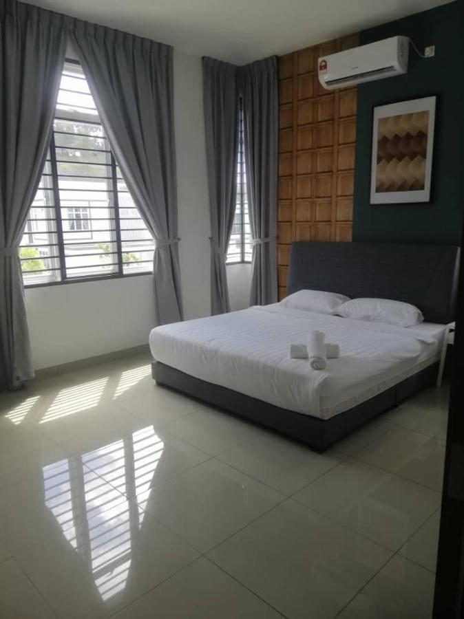 Johor Desaru Beach Bungalow Villas Kangkar Chemaran Exterior foto