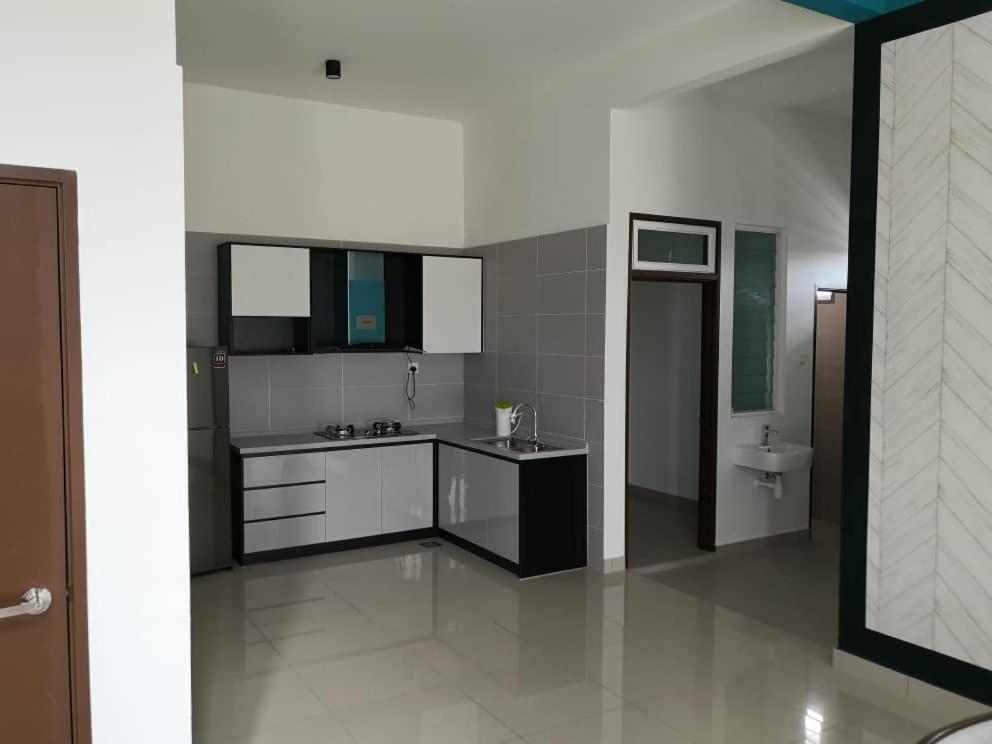 Johor Desaru Beach Bungalow Villas Kangkar Chemaran Exterior foto