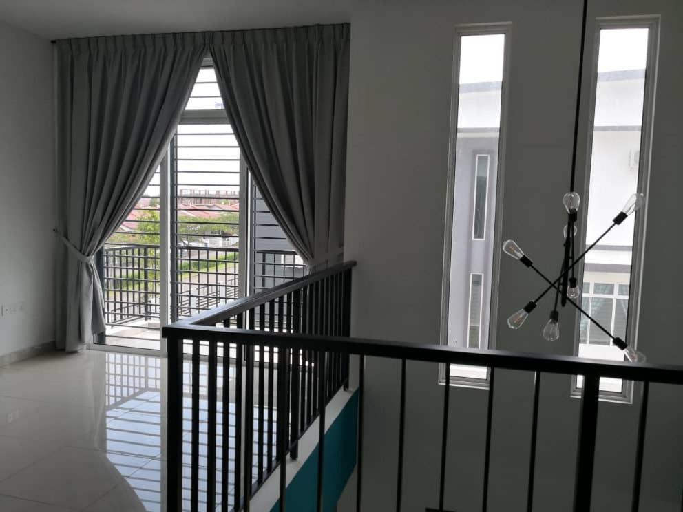 Johor Desaru Beach Bungalow Villas Kangkar Chemaran Exterior foto
