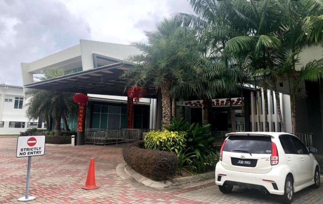 Johor Desaru Beach Bungalow Villas Kangkar Chemaran Exterior foto